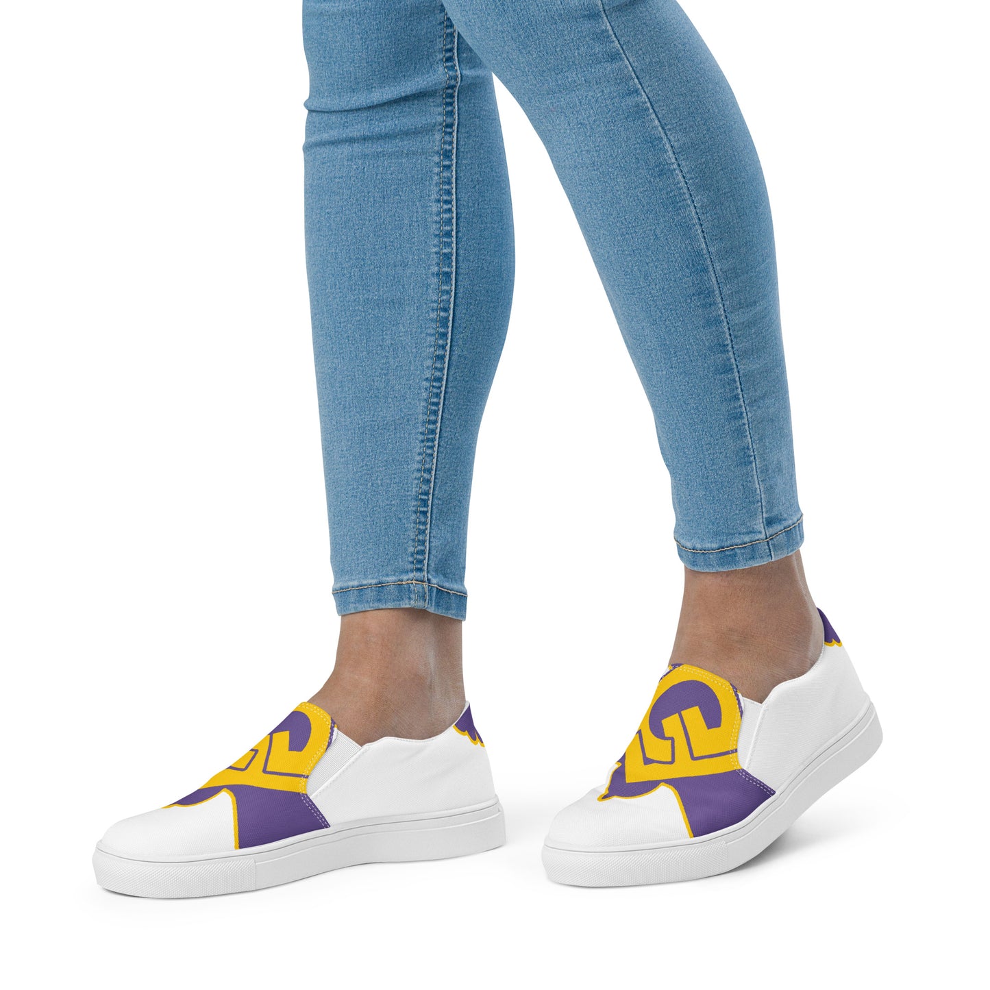 Women’s slip-on canvas shoes